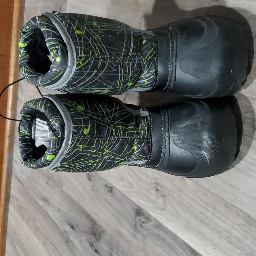 Kid's Light Up Winter Boots